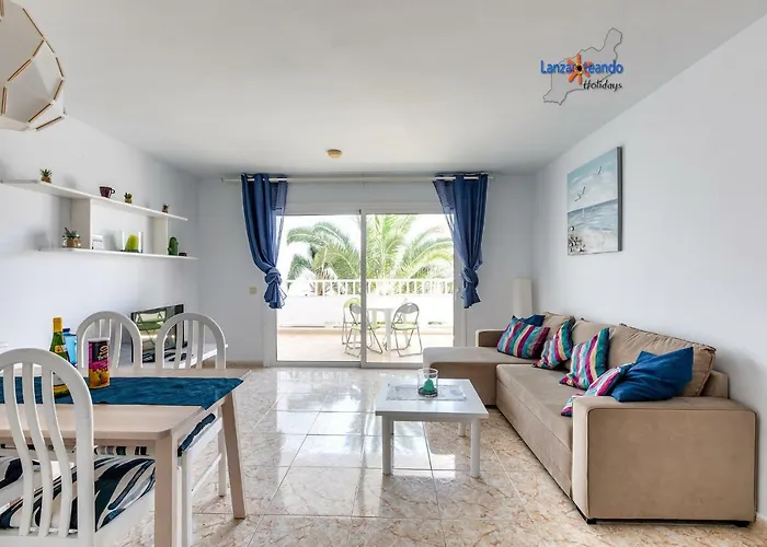 Rose Daire Costa Teguise